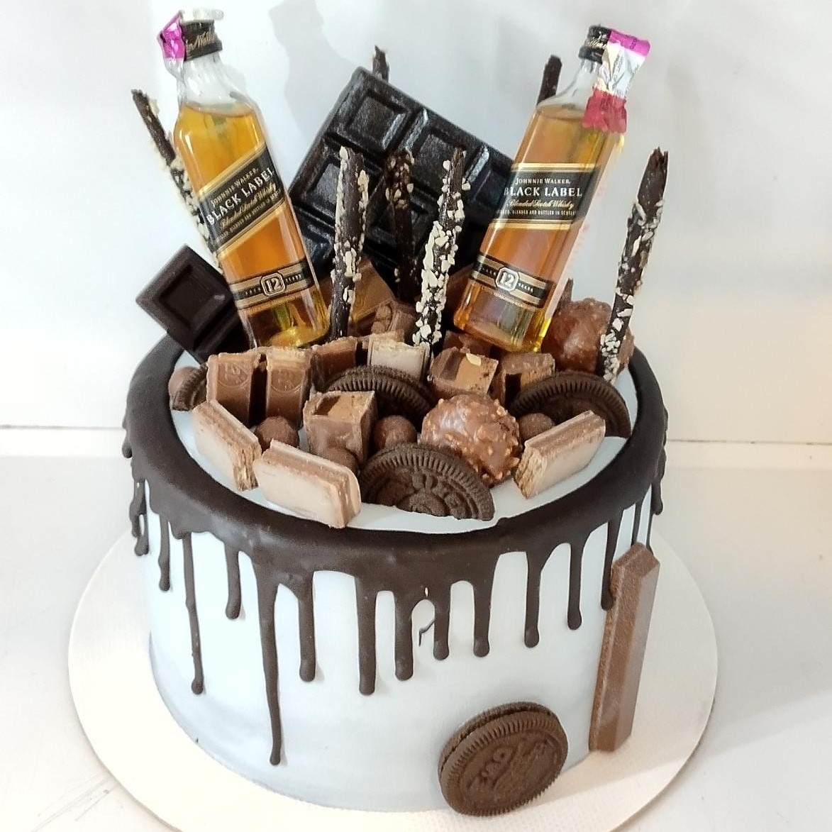 Black Labe Bottle Cake | Customized Cakes Online Hyderabad ...